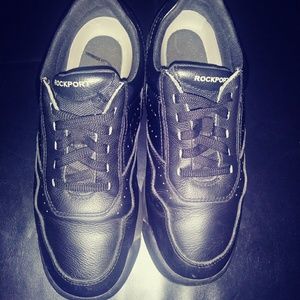 Black Rockport Walking Shoes